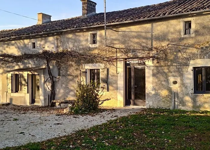 Сasa de vacaciones De Bena Chaunay